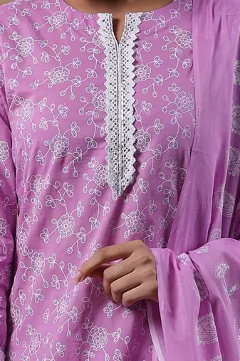 Women Lavender Floral Printed Regular Kurta with Palazzos & With Dupatta