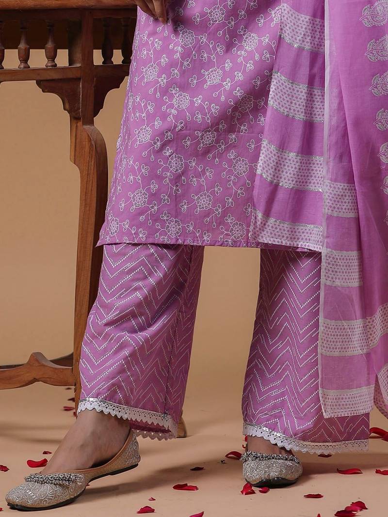 Women Lavender Floral Printed Regular Kurta with Palazzos & With Dupatta