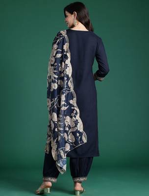 Ethnic Motifs Embroidered Sequinned Kurta with Salwar & With Dupatta 7