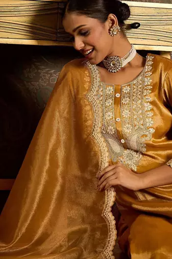 Floral Embroidered Round Neck Regular Liva Kurta With Trouser With Dupatta