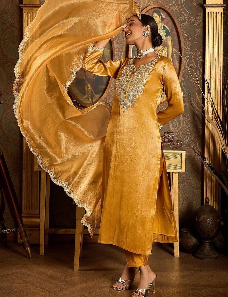 Floral Embroidered Round Neck Regular Liva Kurta With Trouser With Dupatta