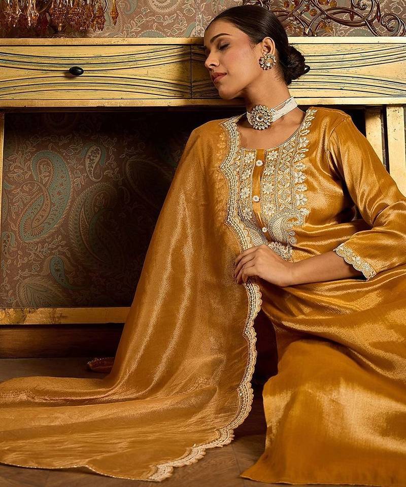 Floral Embroidered Round Neck Regular Liva Kurta With Trouser With Dupatta