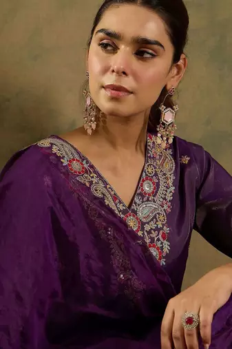 Ethnic Motifs Embroidered Kurta With Trousers & Dupatta