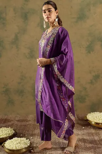 Ethnic Motifs Embroidered Kurta With Trousers & Dupatta