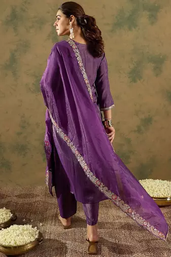 Ethnic Motifs Embroidered Kurta With Trousers & Dupatta