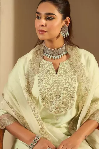 Floral Embroidered Notched Neck Liva Straight Kurta With Trousers & Dupatta