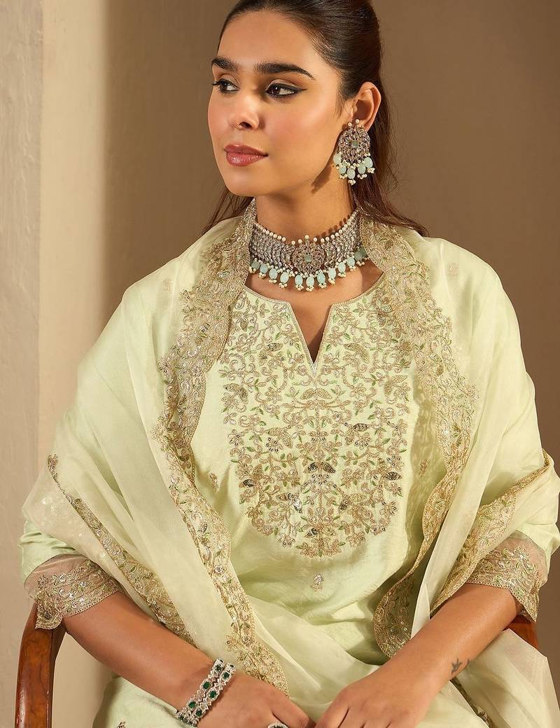 Floral Embroidered Notched Neck Liva Straight Kurta With Trousers & Dupatta