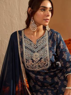 Ethnic Motifs Printed Sequinned Pure Cotton Kurta with Palazzos & Dupatta 6