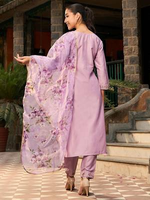 V Neck Ethnic Motifs Embroidered Regular Kurta with Trouser & Dupatta 5