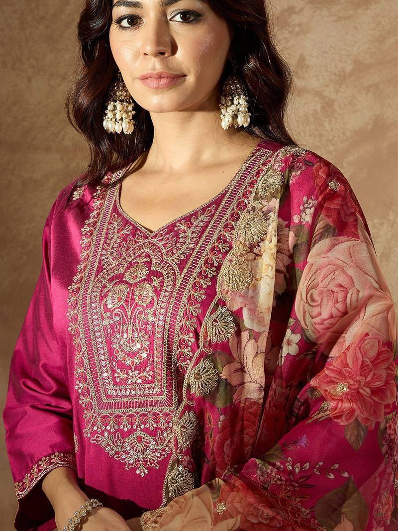 Women Floral Embroidered Regular Kurta with Trousers & With Dupatta