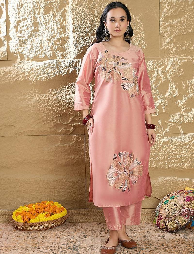Women Embroidered Regular Thread Work Kurta with Trouser