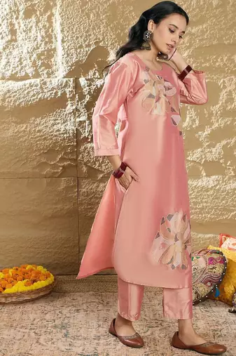 Women Embroidered Regular Thread Work Kurta with Trouser