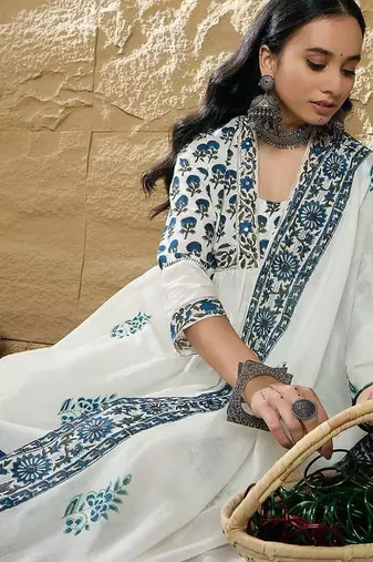 Women Printed Empire Pure Cotton Kurta with Trousers & With Dupatta