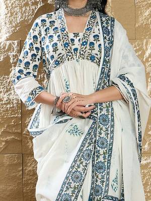 Women Printed Empire Pure Cotton Kurta with Trousers & With Dupatta 3