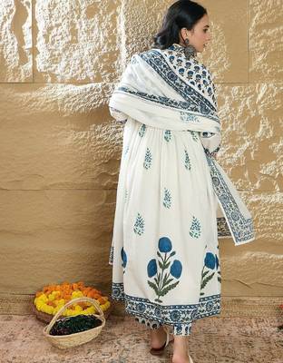 Women Printed Empire Pure Cotton Kurta with Trousers & With Dupatta 7