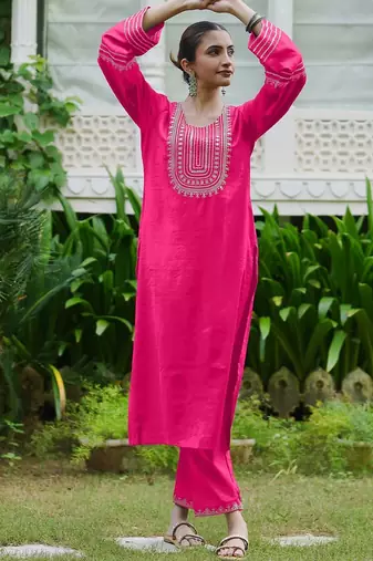 Women Ethnic Motifs Embroidered Regular Sequinned Kurta with Trousers