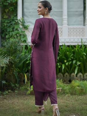 Women Floral Embroidered Regular Thread Work Kurta with Trousers With Dupatta 4