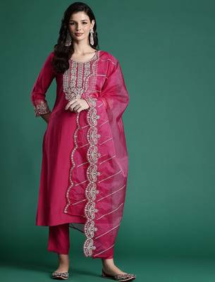 Women Ethnic Motifs Embroidered Zari Liva Kurta With Trousers & Dupatta 5