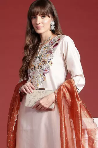 Ethnic Motifs Embroidered Thread Work Liva Kurta With Trousers & Dupatta