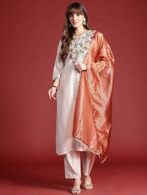 Ethnic Motifs Embroidered Thread Work Liva Kurta With Trousers & Dupatta 1