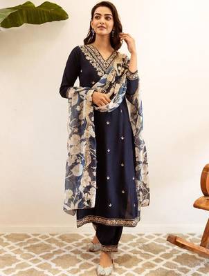 Women Ethnic Motifs Embroidered Regular Kurta with Salwar & With Dupatta 1