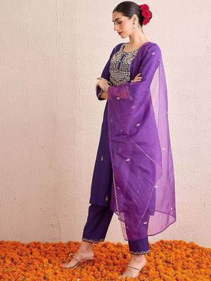 Women Ethnic Motifs Embroidered Regular Sequinned Kurta with Trousers & With Dupatta 5