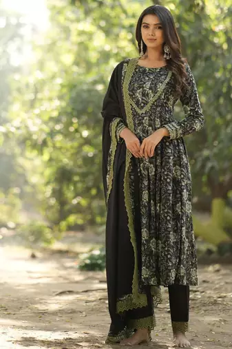 Floral Printed Pleated Pure Cotton Kurta With Trousers & Dupatta