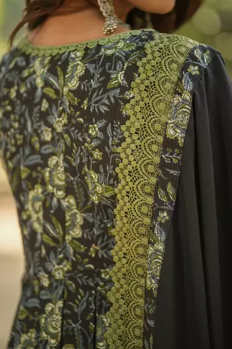 Floral Printed Pleated Pure Cotton Kurta With Trousers & Dupatta