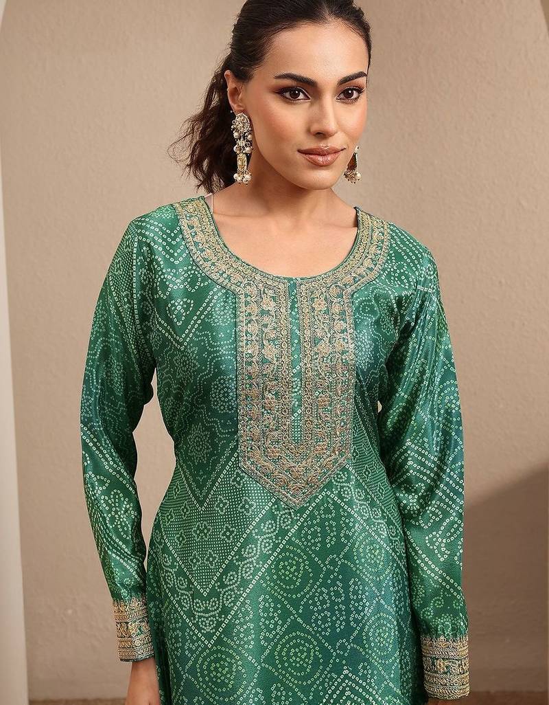 Women Ethnic Motifs Printed Regular Thread Work Kurta with Sharara & With Dupatta