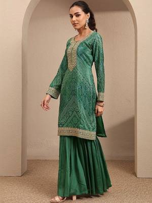 Women Ethnic Motifs Printed Regular Thread Work Kurta with Sharara & With Dupatta 3
