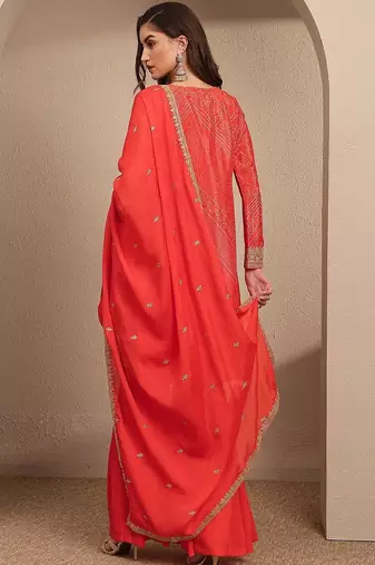 Women Ethnic Motifs Printed Regular Thread Work Kurta with Sharara & With Dupatta