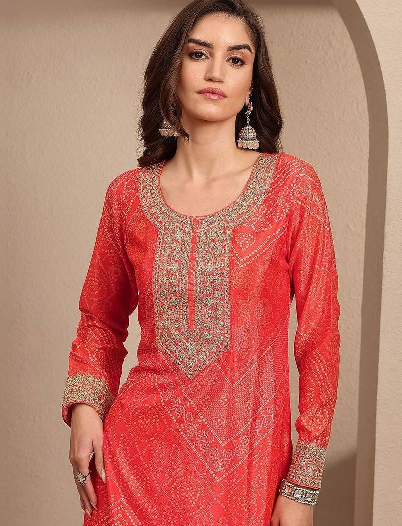 Women Ethnic Motifs Printed Regular Thread Work Kurta with Sharara & With Dupatta