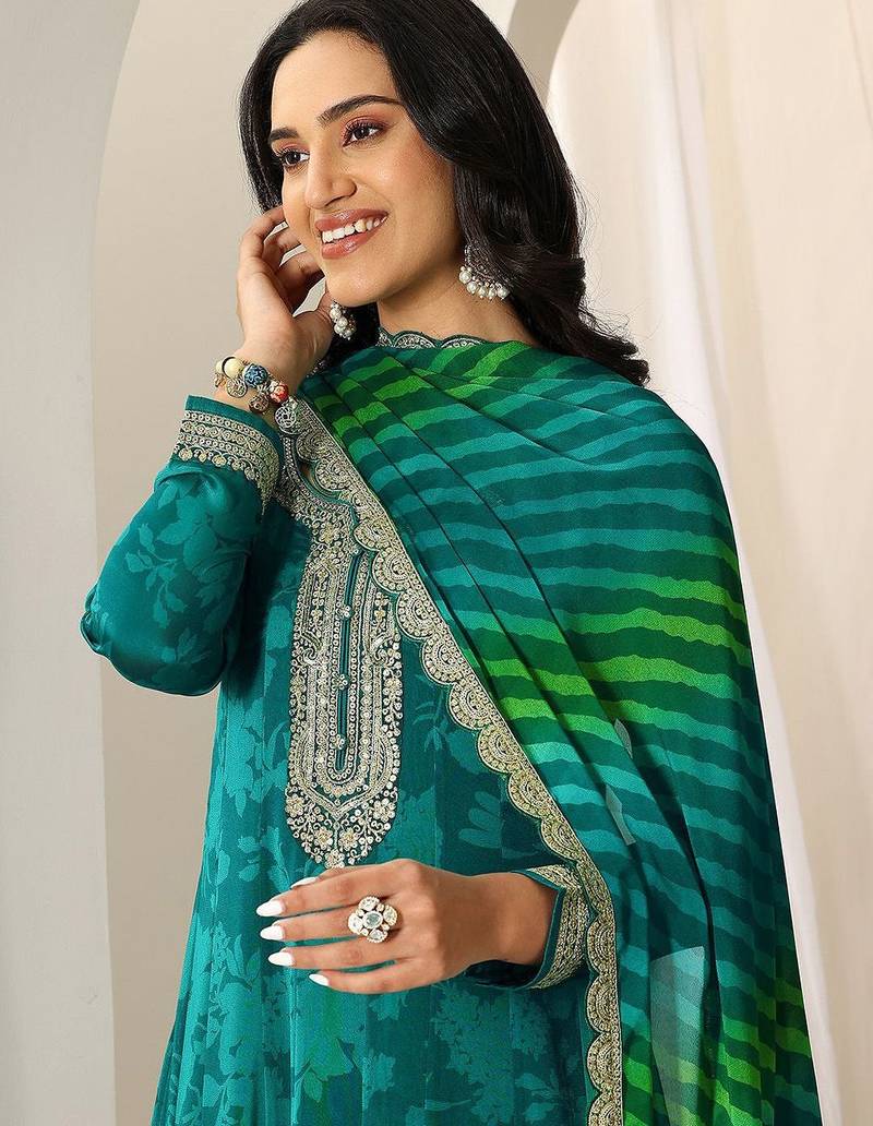 Womens Green Printed Chiffon Anarkali Kurta With Trousers & Dupatta