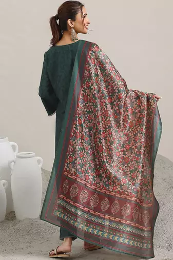 Floral Printed V-Neck Flared A-Line Kurta With Trousers & Dupatta