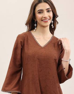 Women Floral Printed Regular Kurta with Trousers & Dupatta 5