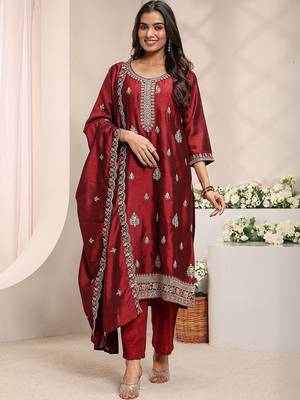 Maroon Ethnic Motifs Embroidered Straight Suit Set with Dupatta 1