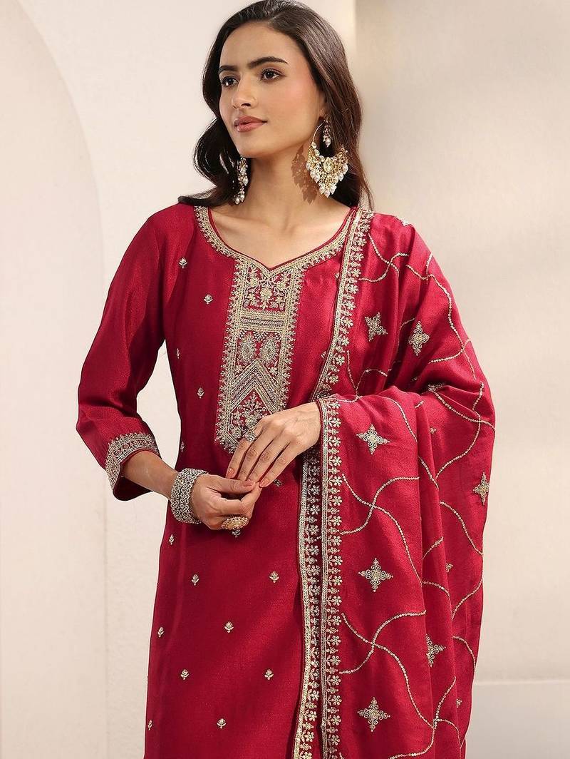 Women Ethnic Motifs Embroidered Regular Thread Work Kurta with Trousers & With Dupatta