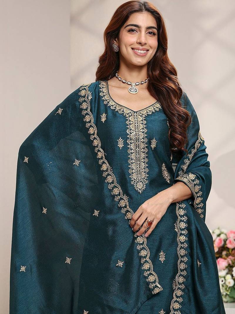 Women Ethnic Motifs Embroidered Regular Thread Work Kurta with Trousers & With Dupatta