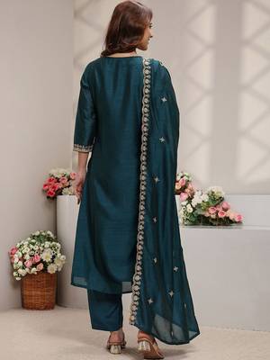 Women Ethnic Motifs Embroidered Regular Thread Work Kurta with Trousers & With Dupatta 6