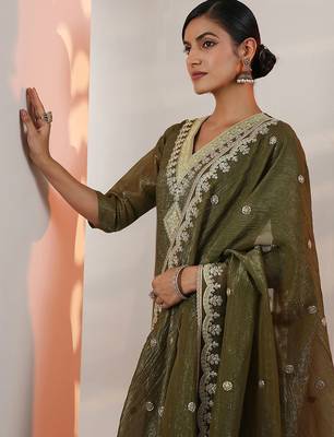 Women Woven Design Embroidered Kurta with Trousers & Dupatta 1