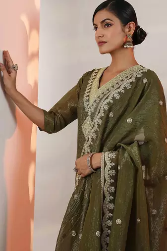 Women Woven Design Embroidered Kurta with Trousers & Dupatta