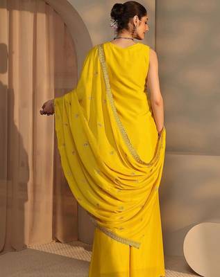 Women Ethnic Motifs Embroidered Regular Thread Work Kurta with Sharara & With Dupatta 3