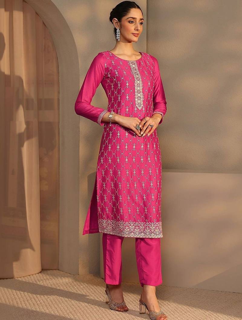 Women Ethnic Motifs Embroidered Regular Thread Work Kurta with Trousers & With Dupatta