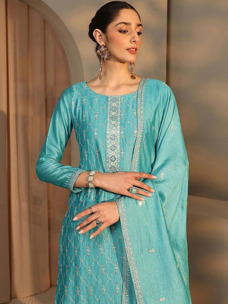 Women Ethnic Motifs Embroidered Regular Thread Work Kurta with Trousers & With Dupatta