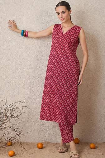 printed regular  cotton kurta with trousers