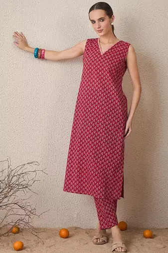 Printed Regular Pure Cotton Kurta with Trousers