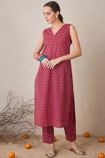 Printed Regular Pure Cotton Kurta with Trousers