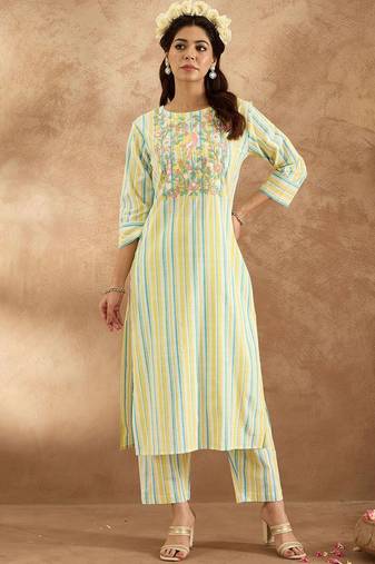 women floral embroidered regular thread work  cotton kurta with trousers