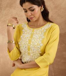 Women Ethnic Motifs Embroidered Regular Thread Work Kurta with Trousers