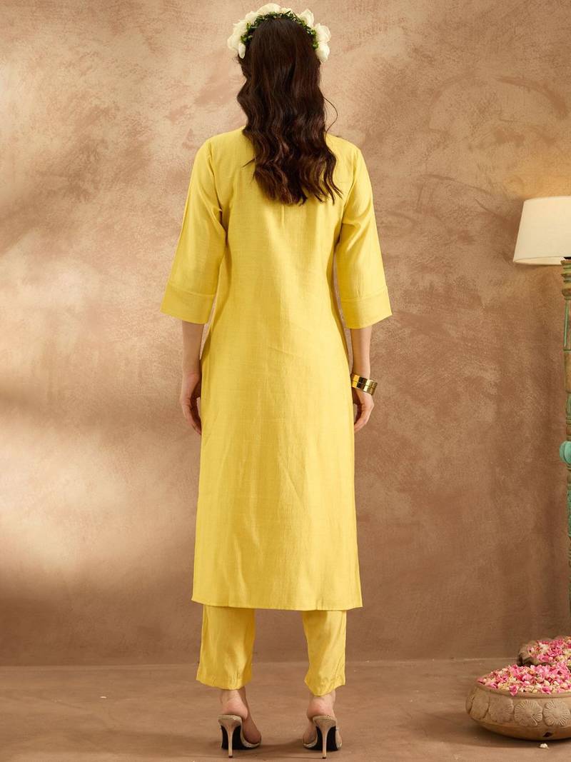 Women Ethnic Motifs Embroidered Regular Thread Work Kurta with Trousers